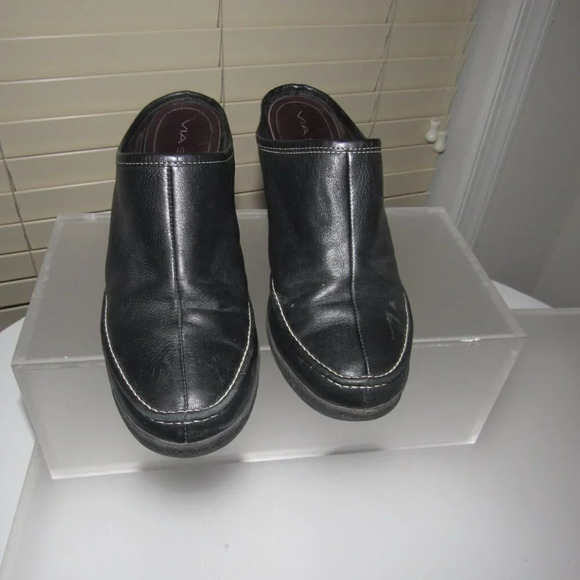 VIA SPIGA Leather Black Wedge heel Mules Clogs Shoes Size 6.5M - Picture 2 of 5